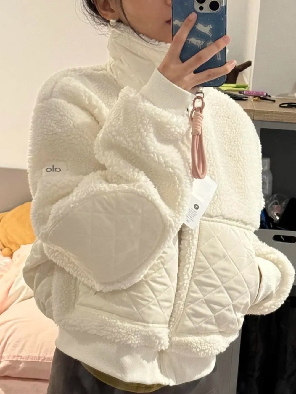 ALO Yoga Cream Sherpa Quilted Bomber Jacket - Picture 6 of 6